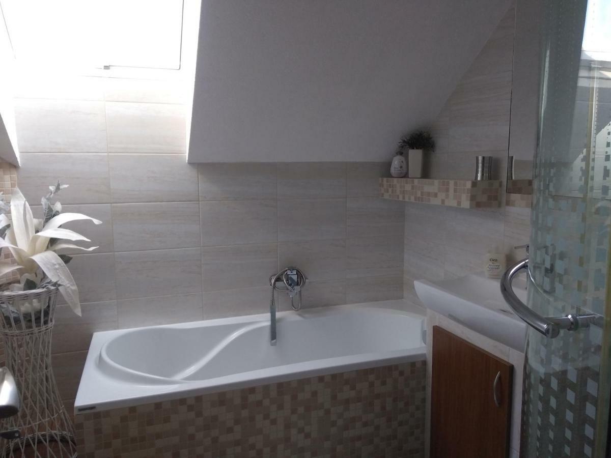 Apartman Lusy 韦尔卡鲁穆尼卡 外观 照片